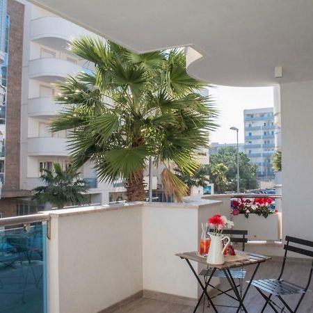 Nilu In Citta - Nuovo Appartamento Con Vista Mare Monopoli Zewnętrze zdjęcie